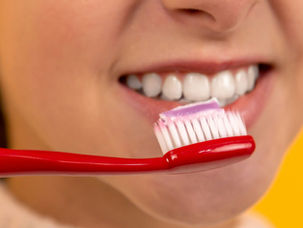 How to Choose the Right Toothbrush for a Healthier Smile