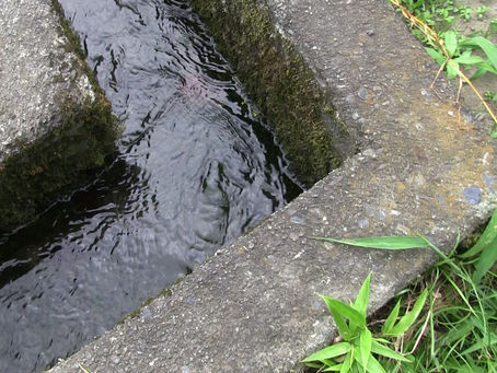 Japan farm aqueduct 日本の農業水路 – Walking in Japan 日本でのウォーキング