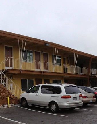 Screenshot 2025-10-28 111555_edited.jpg