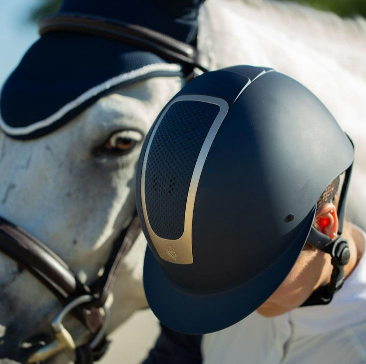 Thumbnail: Equinavia Crown MIPS Helmet