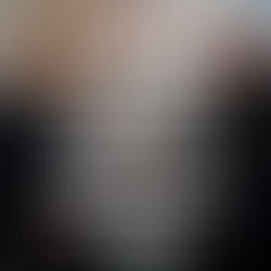 MACRON TRADISCE IL VOTO CHE ORMAI NON VALE NULLA.