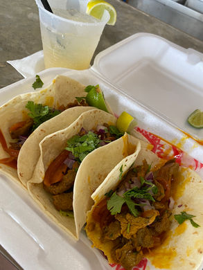 Dos Panza Taquería y Cantina