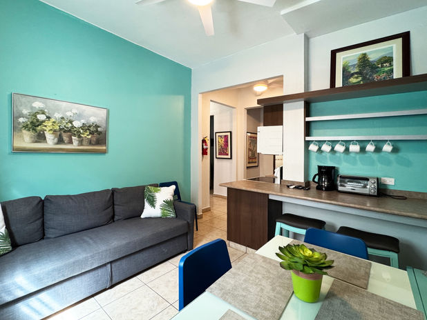 Lagoon Park Apt 2 and 3 - Sleeps up to 12