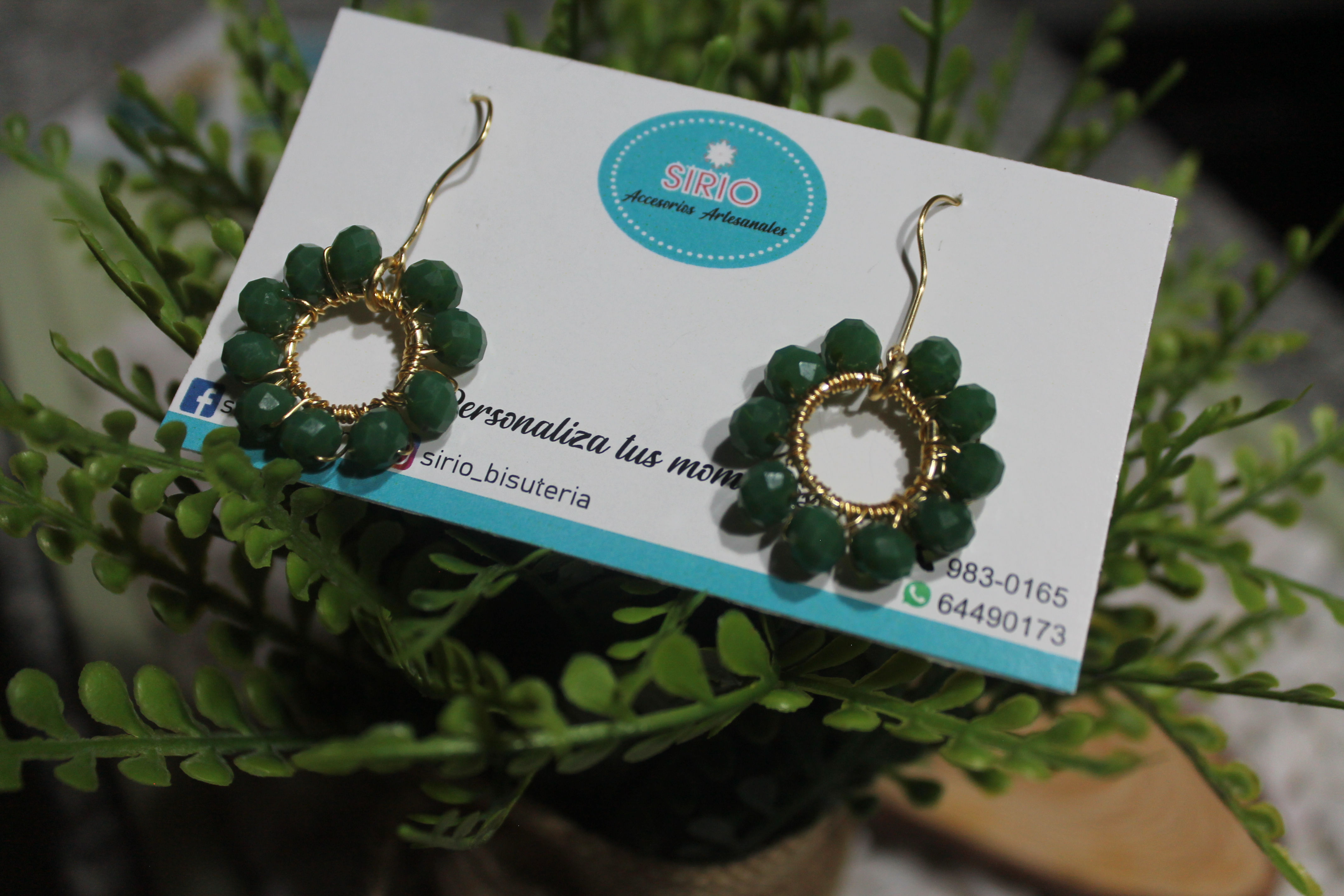 Aretes de Aro sin relleno con Cristales
