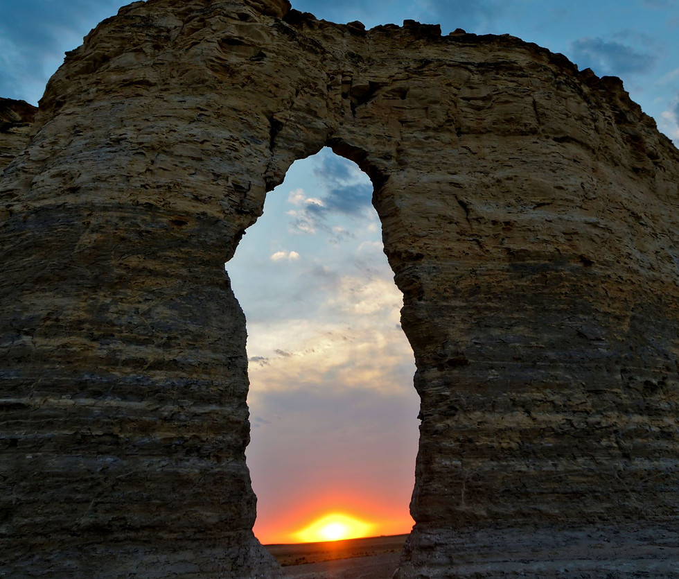 Website Oakley monument rocks.jpg