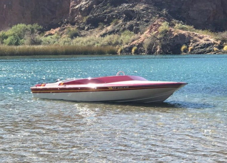 Thumbnail: (SOLD) 1992 21' Canyon Marine V-Drive Day Cruiser (EFI)