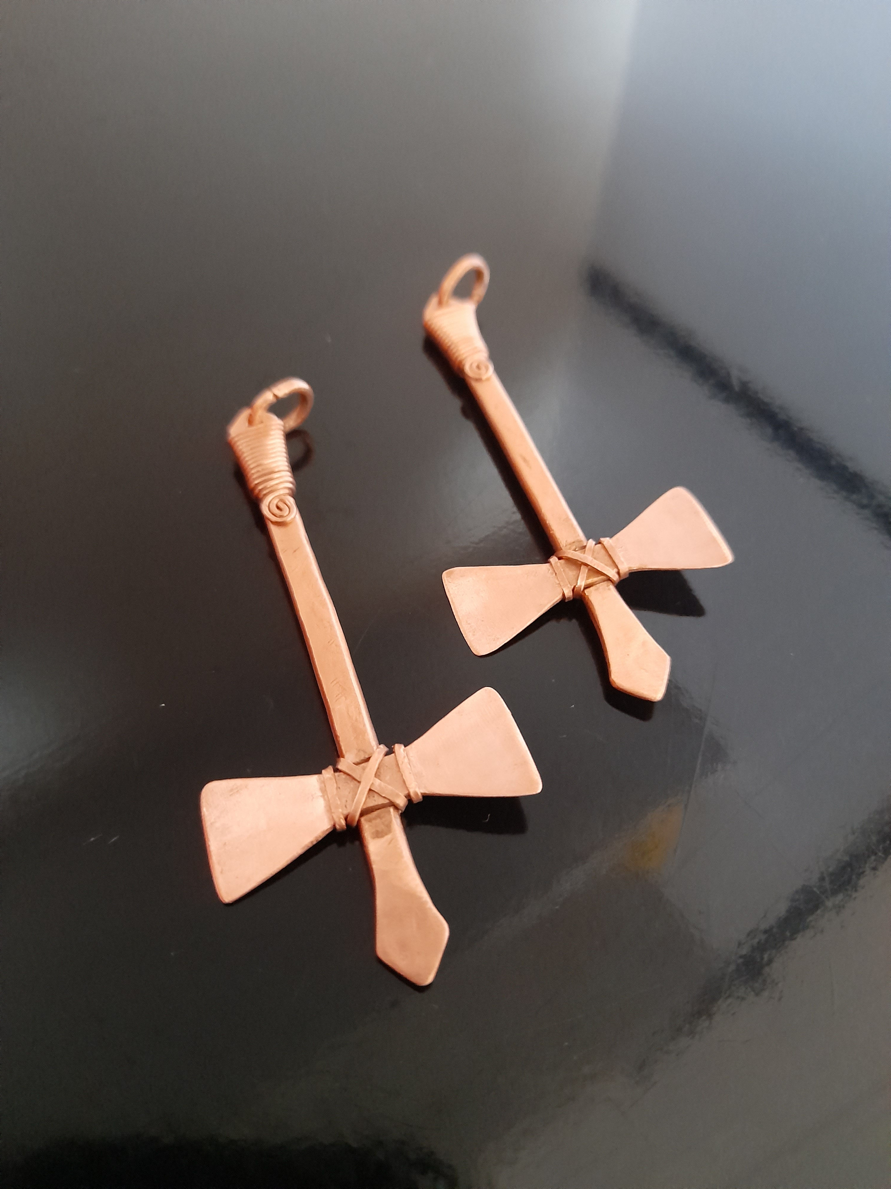 Colar de Corrente com Pingente de machadinha de Xangô Artesanal - Cobre Puro