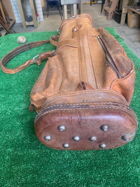 Thumbnail: Full Leather stand bag