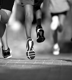 souliers de course en mouvement