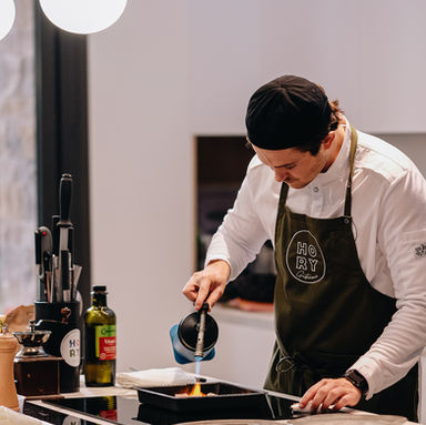 Une méthode de cuisson inédite : Découvrez la Cuisson au Chalumeau