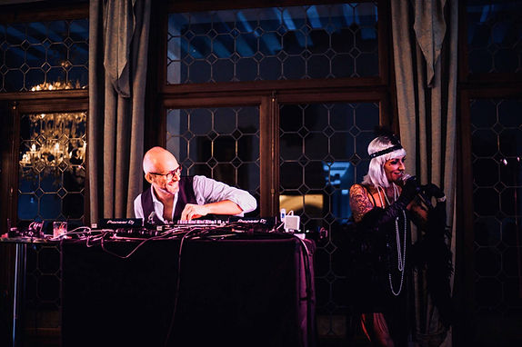 72642985_722777634904145_177558587869809