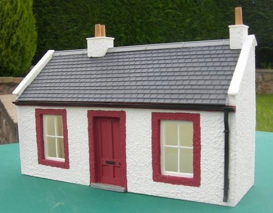 Low Relief Rendered Cottage Front Kit