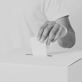 דמוקרטיה רב מימדית