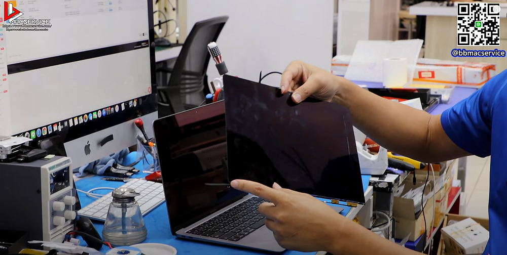 เปลี่ยน LCD Macbook air