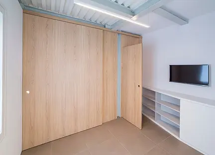 SA - Vista parete in legno a scomparsa