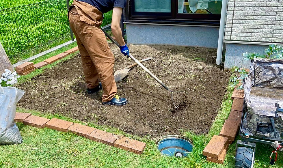 庭 整地 作業中
