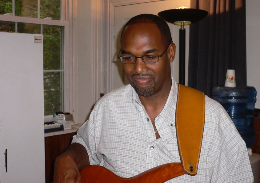 Gerald Veasley.JPEG