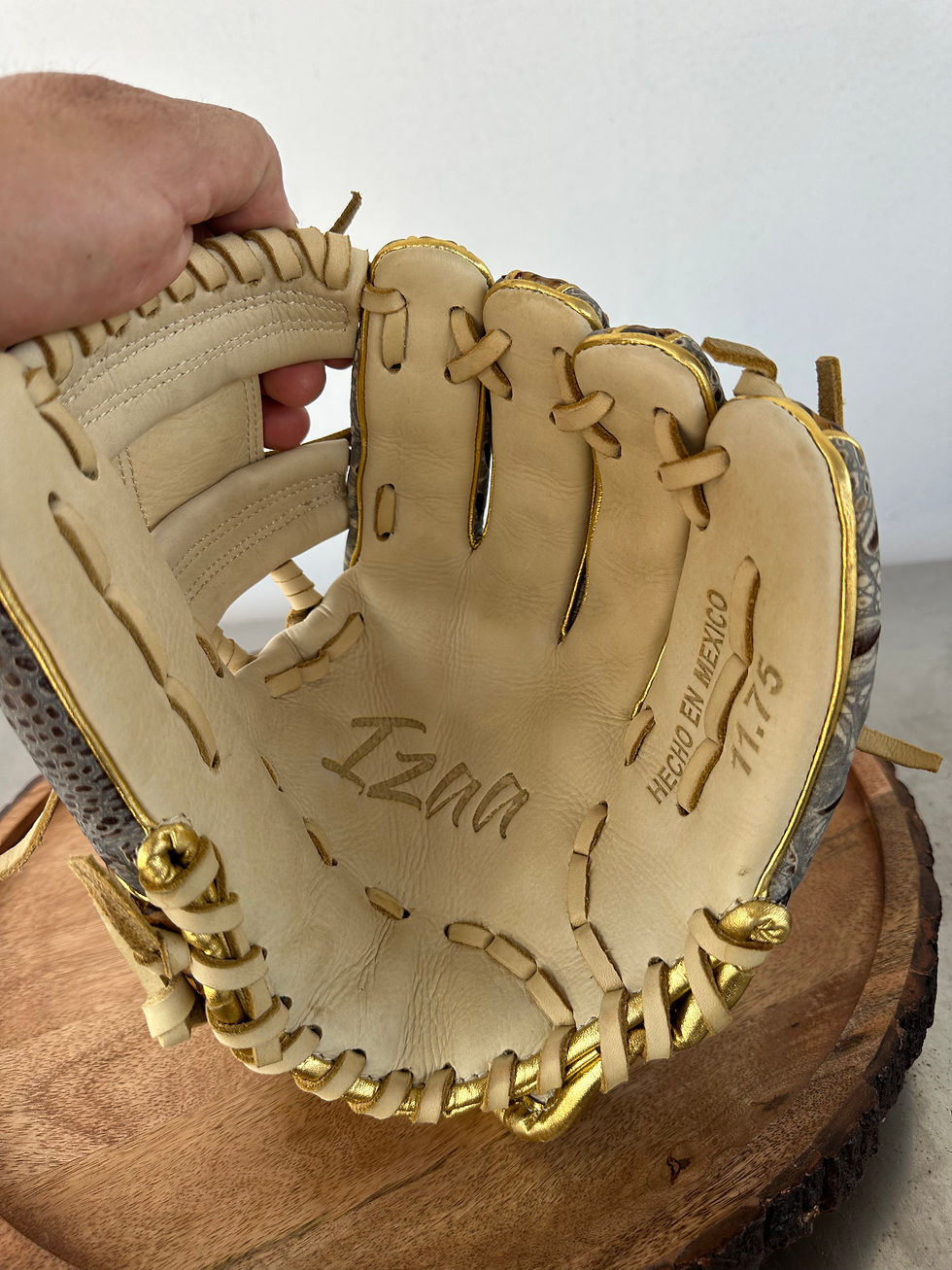 Thumbnail: 11.25” RHT, I-Web, Signature Series Vaquero Honey/Crocodile Gray, Cream Web, Poc