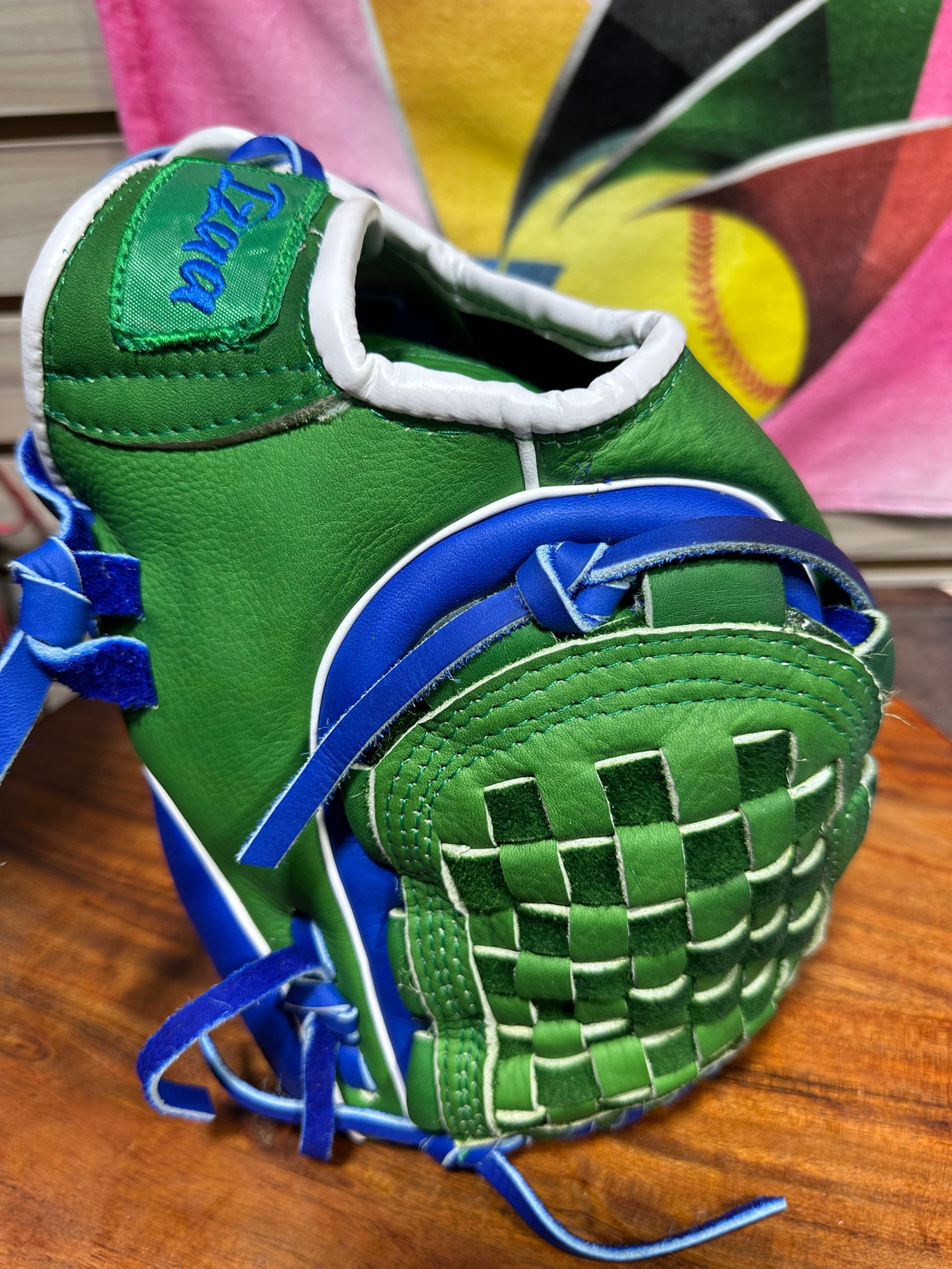12”RHT , Green and Blue,kids small hands , oiled, broken in, Game ready 