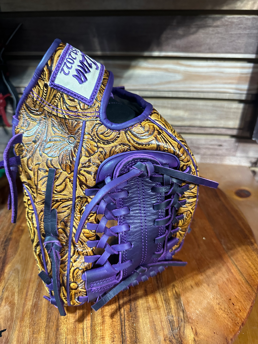 Thumbnail: 12” RHT vaquero/purple extra padding oiled and broken in
