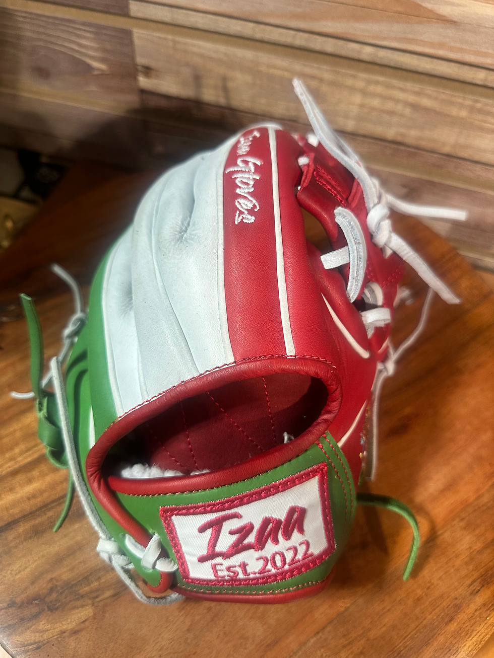 Thumbnail: 11.25” tricolor reinforce padding  oiled and broken in 
