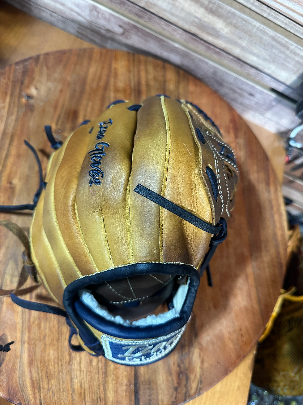 Thumbnail: Sale, 11” RHT kids navy blue laces oiled and broken in , extra padding 