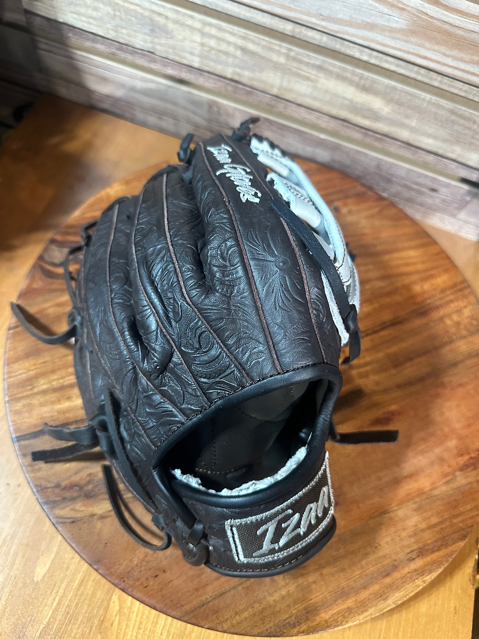 Thumbnail: 12” vaquero chocolate , white HWeb , extra padding , oiled and broken in 