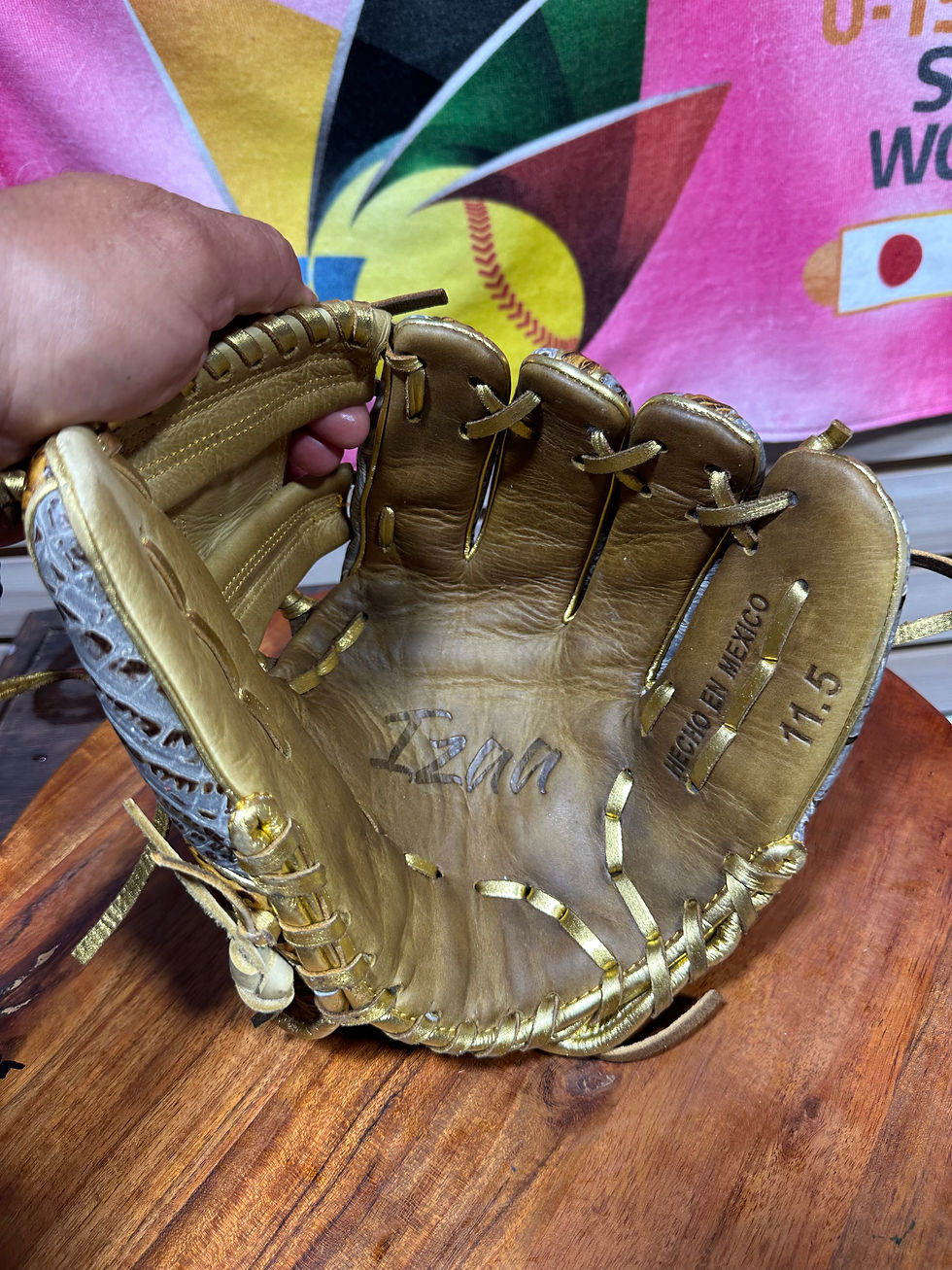 Thumbnail: 11.5” RHT, Churro I-Web, Vaquero Honey / Crocodile Grey, Gold Laces