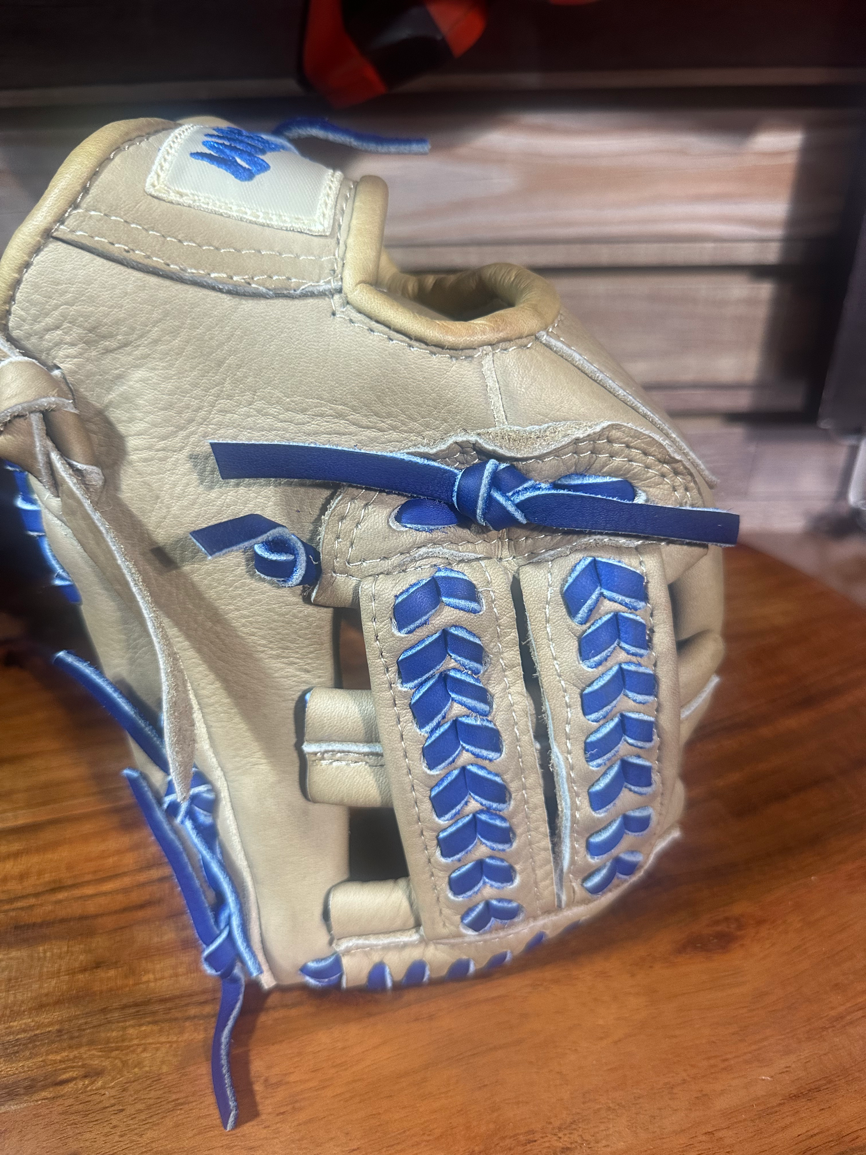 11” RHT kids royal small hands easy to squeeze oiled and broken in 