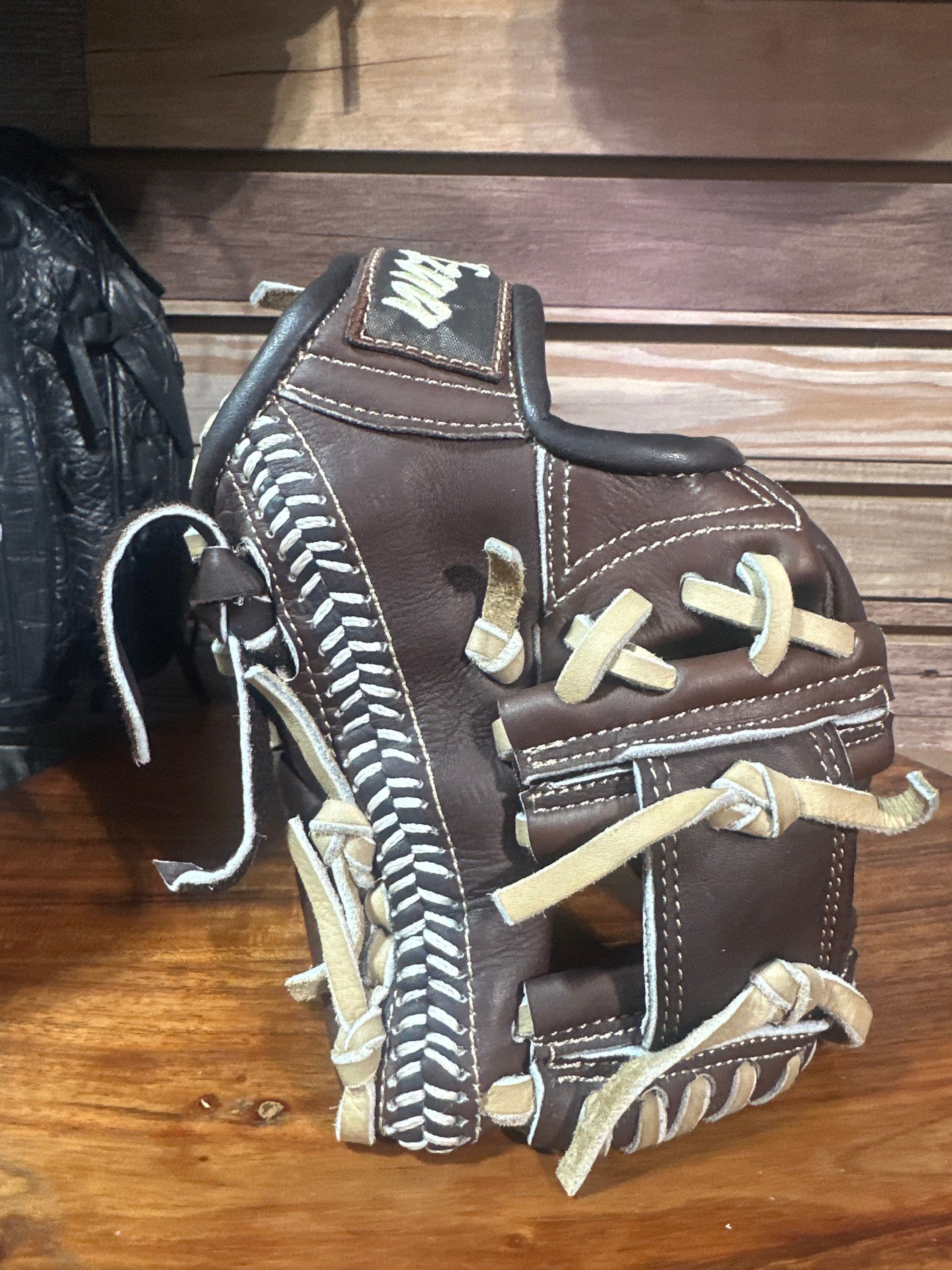 10.25 Brown baseball seams 