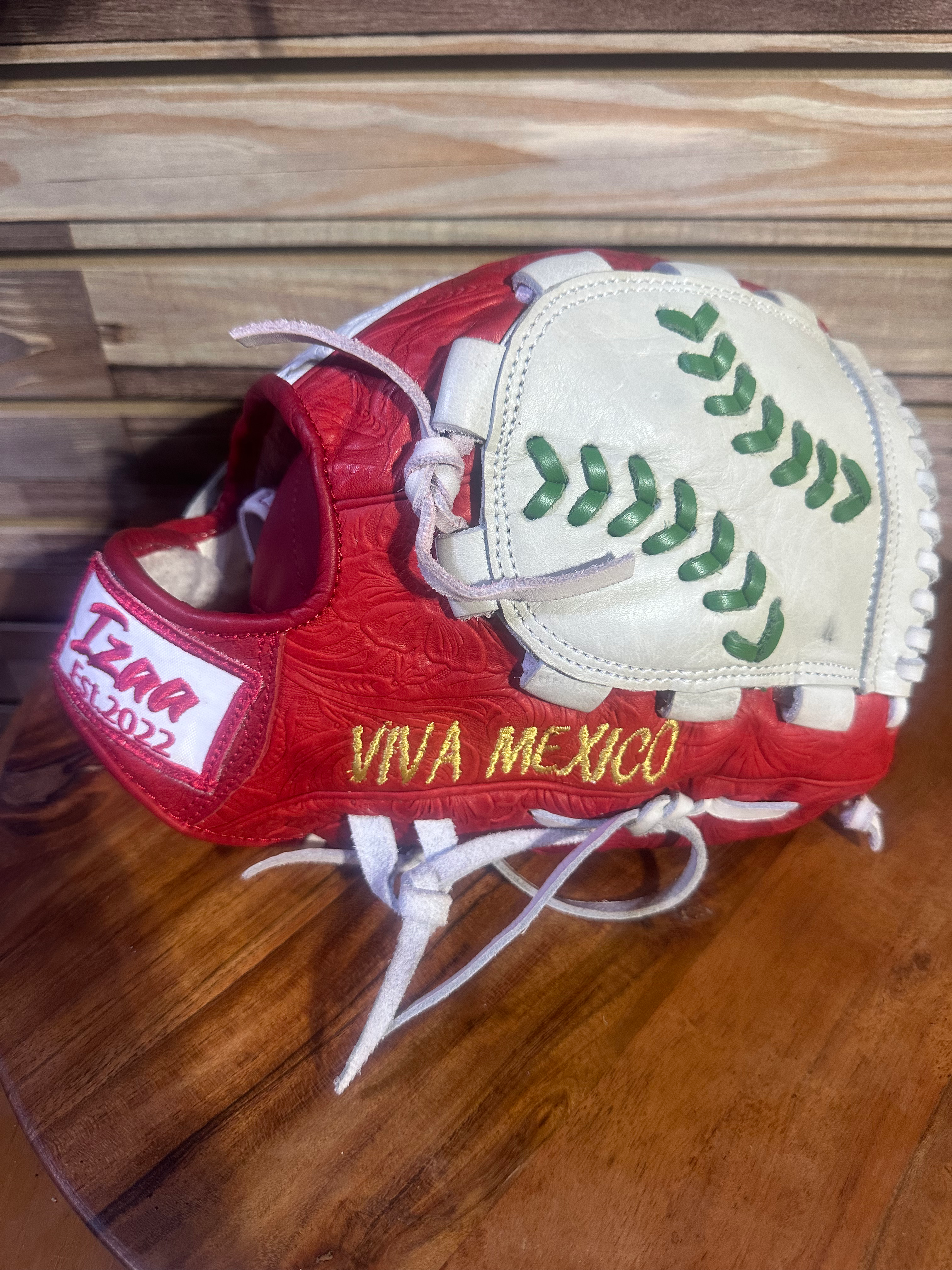 On sale, 12”Viva Mexico Tri color baseball closed web 