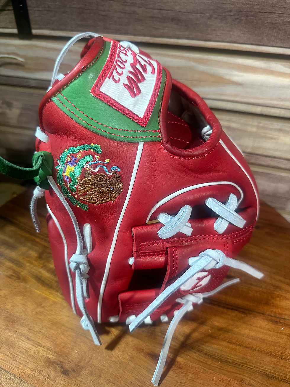 Thumbnail: 11.25” tricolor reinforce padding  oiled and broken in 