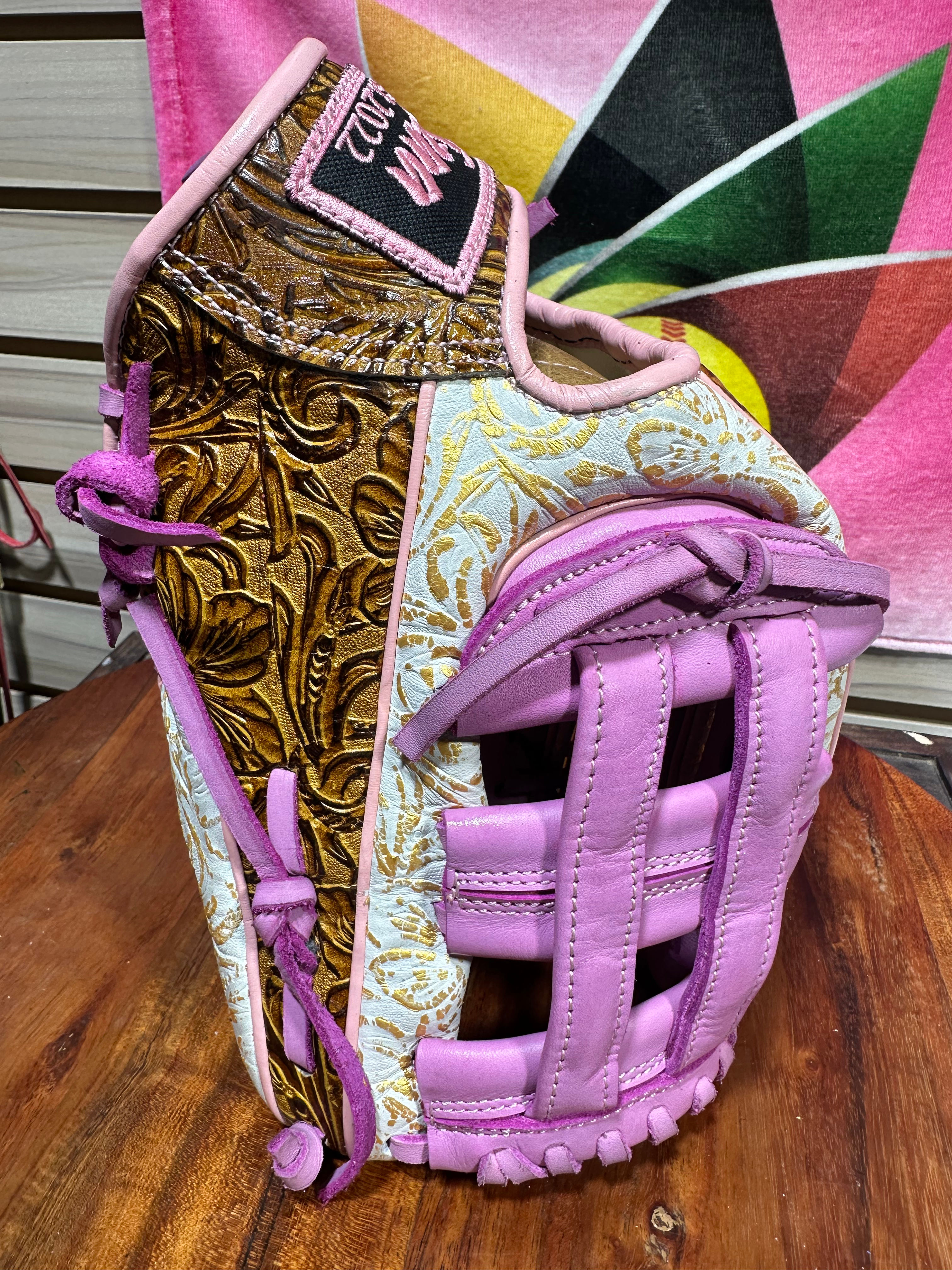 12”RHT vaquero/gold /light pink H-Web practice ready broken in 