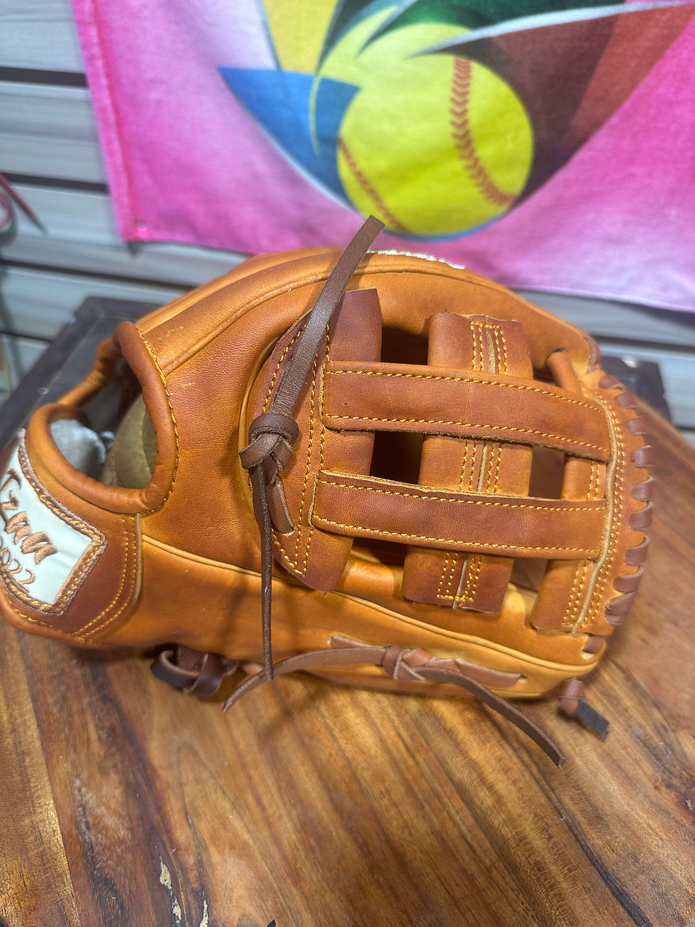 Thumbnail: 12” RHT Texas orange natural,H-Web oiled and broken in extra padding 