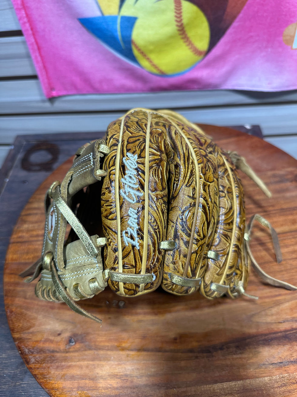 Thumbnail: 11.25” RHT, Churro I-Web, Vaquero Honey, Gold Laces
