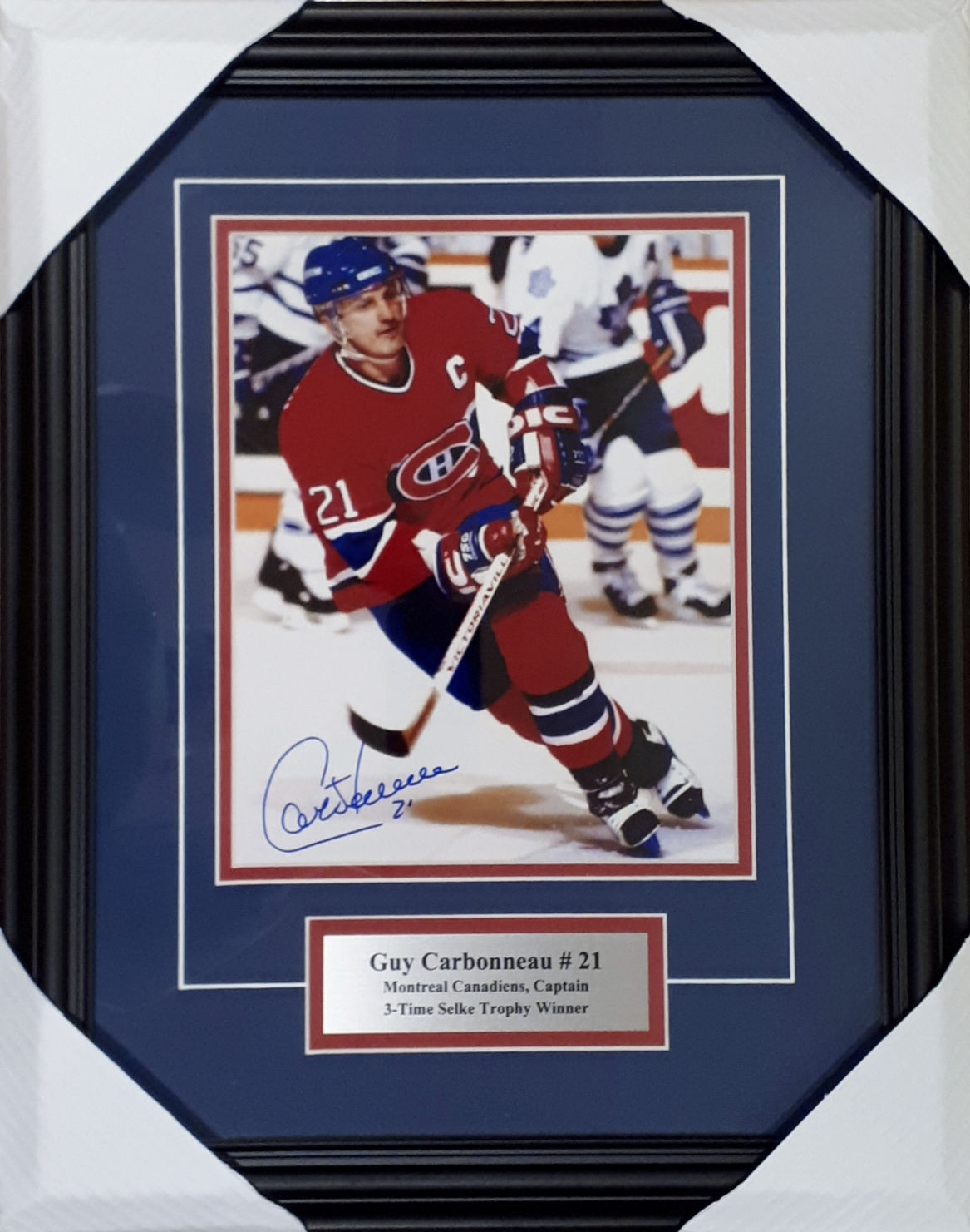 Carbonneau, Guy Autographed Canadiens 8x10 Photo Framed