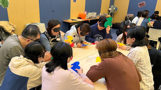 team building, team development training, corporate team building Hong Kong, experiential team building, team cohesion workshop, communication skills for teams, trust building activities, team motivation training, professional team building company sense training