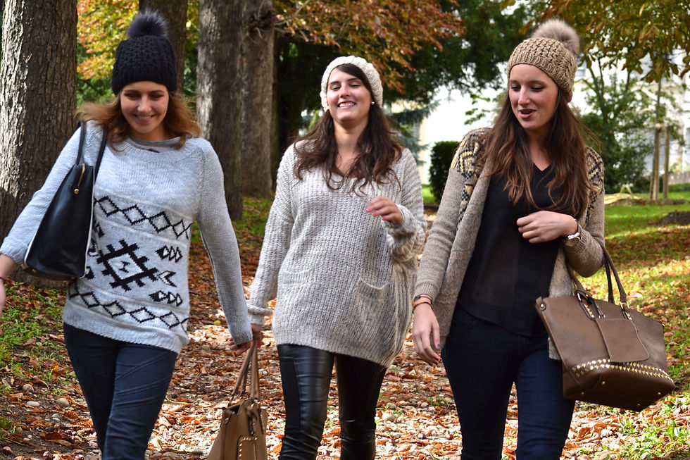 Miniature : Bonnet taupe pompon renard