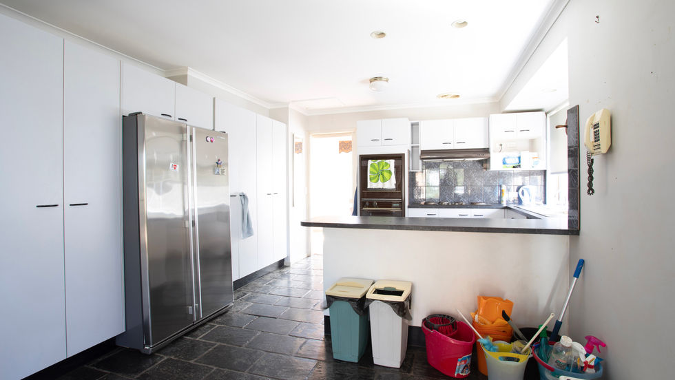 KITCHEN BEFORE