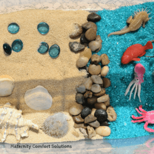 Areia e areia tingida caixa sensorial oceano mar atividade infantil