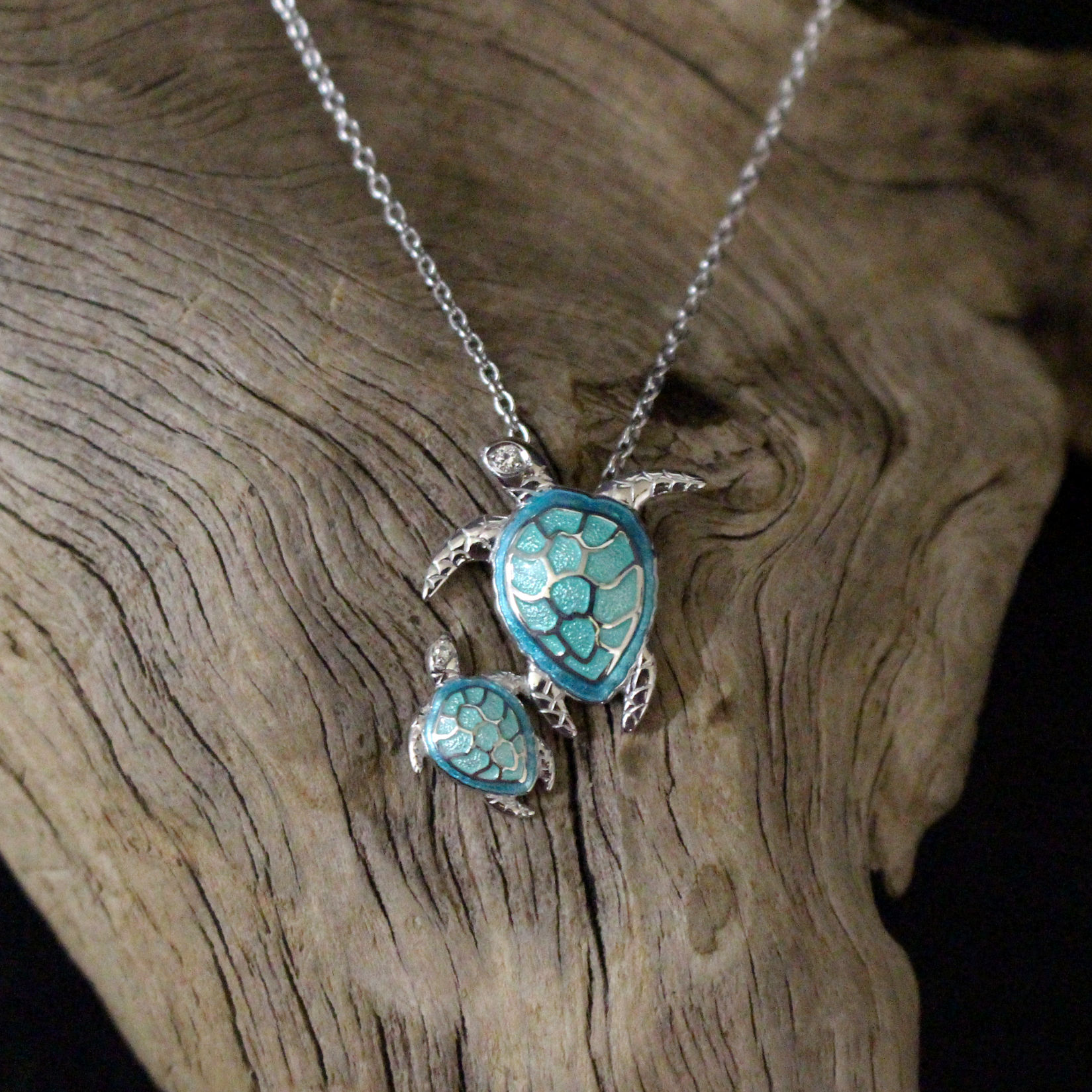 Enamel Sea Foam Turtles