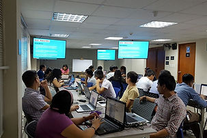 taller-curso-publicidad-en-facebook-what