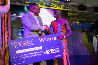 Lazarous “Loverboy” Sumbane is Dark and Lovely Golden Scissors Winner