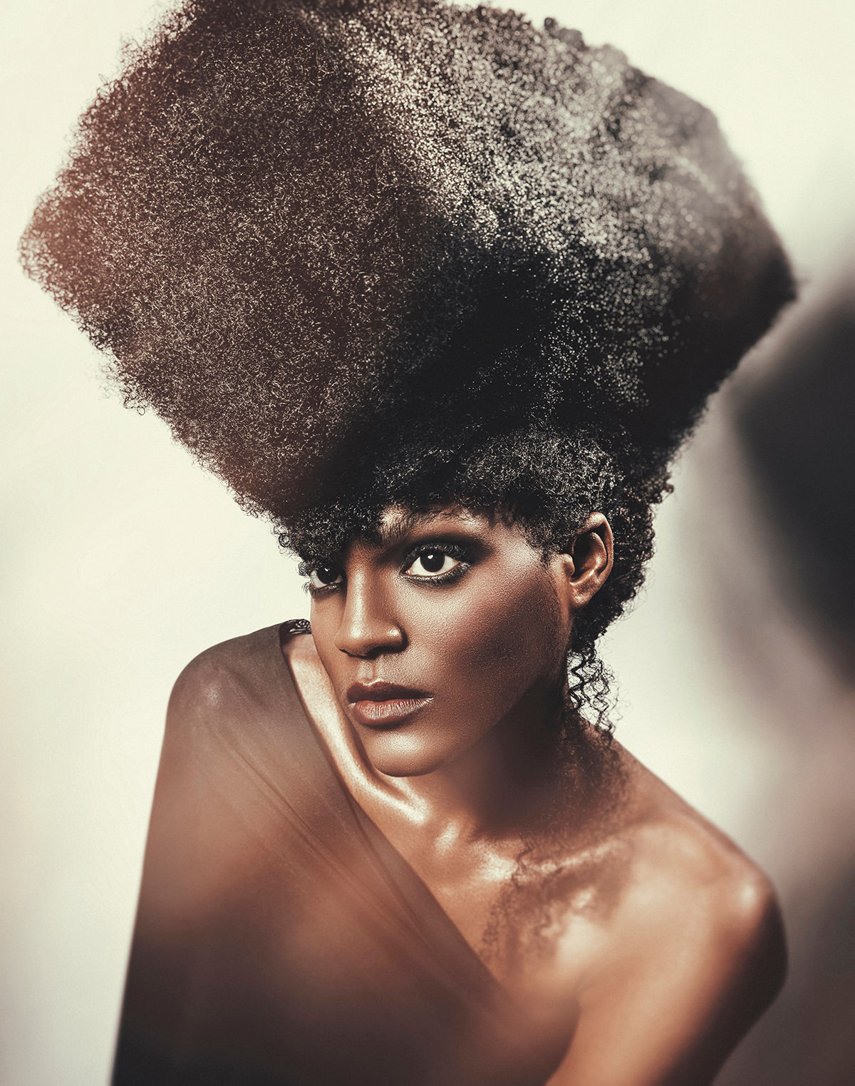 Style Inspiration: The Sculpted Muse by Sarah McCulloch
