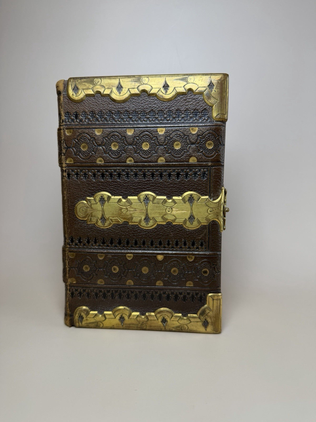 George E. Eyre & William Spottiswoode Holy Bible Common Prayer Leather 1851