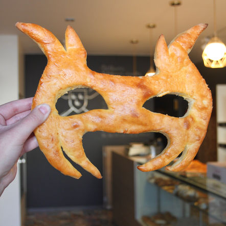 CELEBRANT EL CARNESTOLTES AL FORN CAN COROMINAS