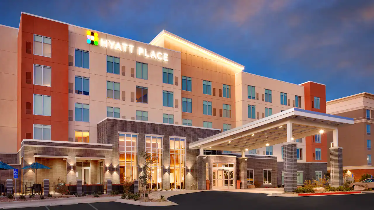 Hyatt-Place-St-George-Convention-Center-P004-Exterior.16x9.webp