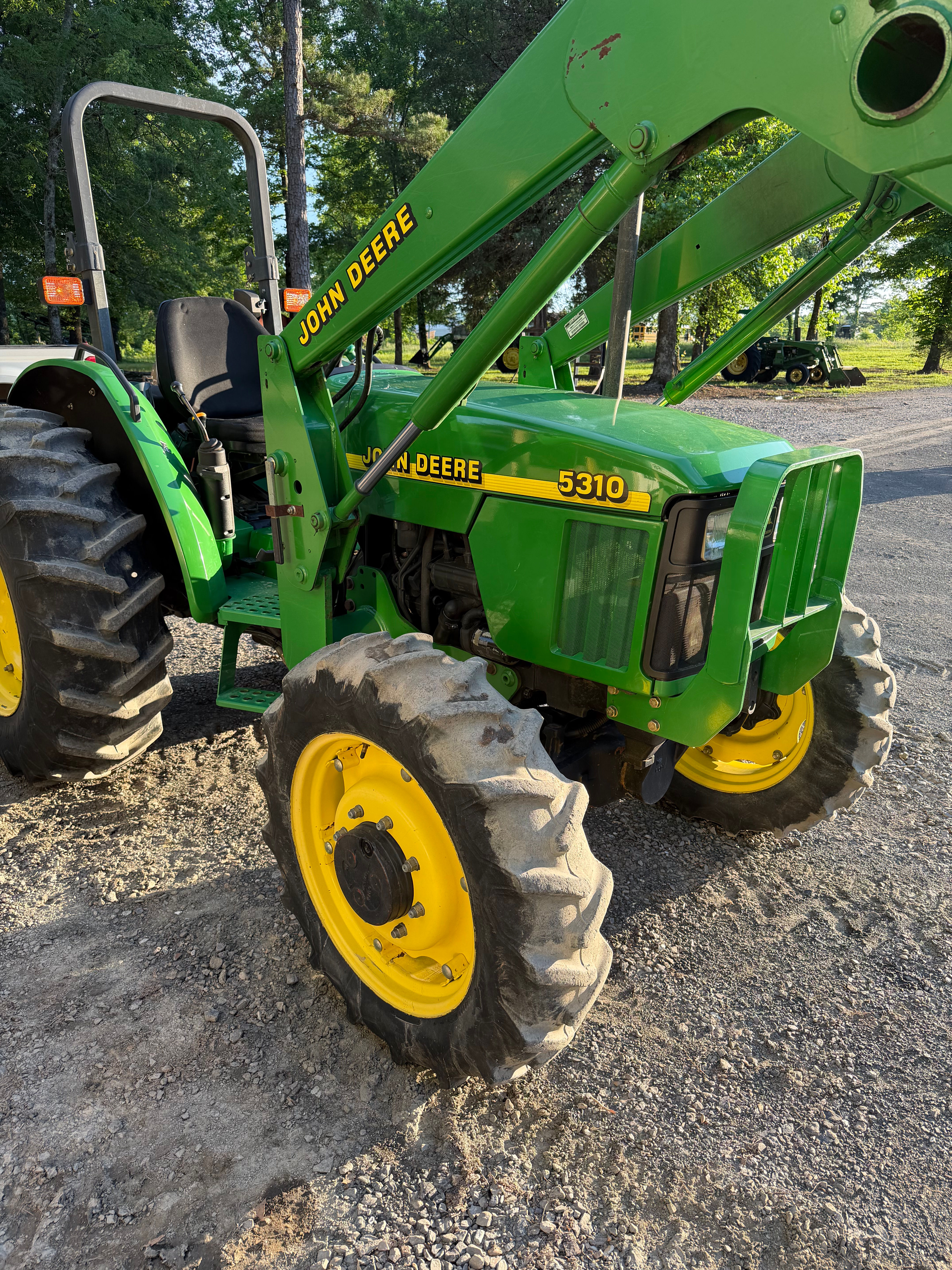 5310 John Deere 