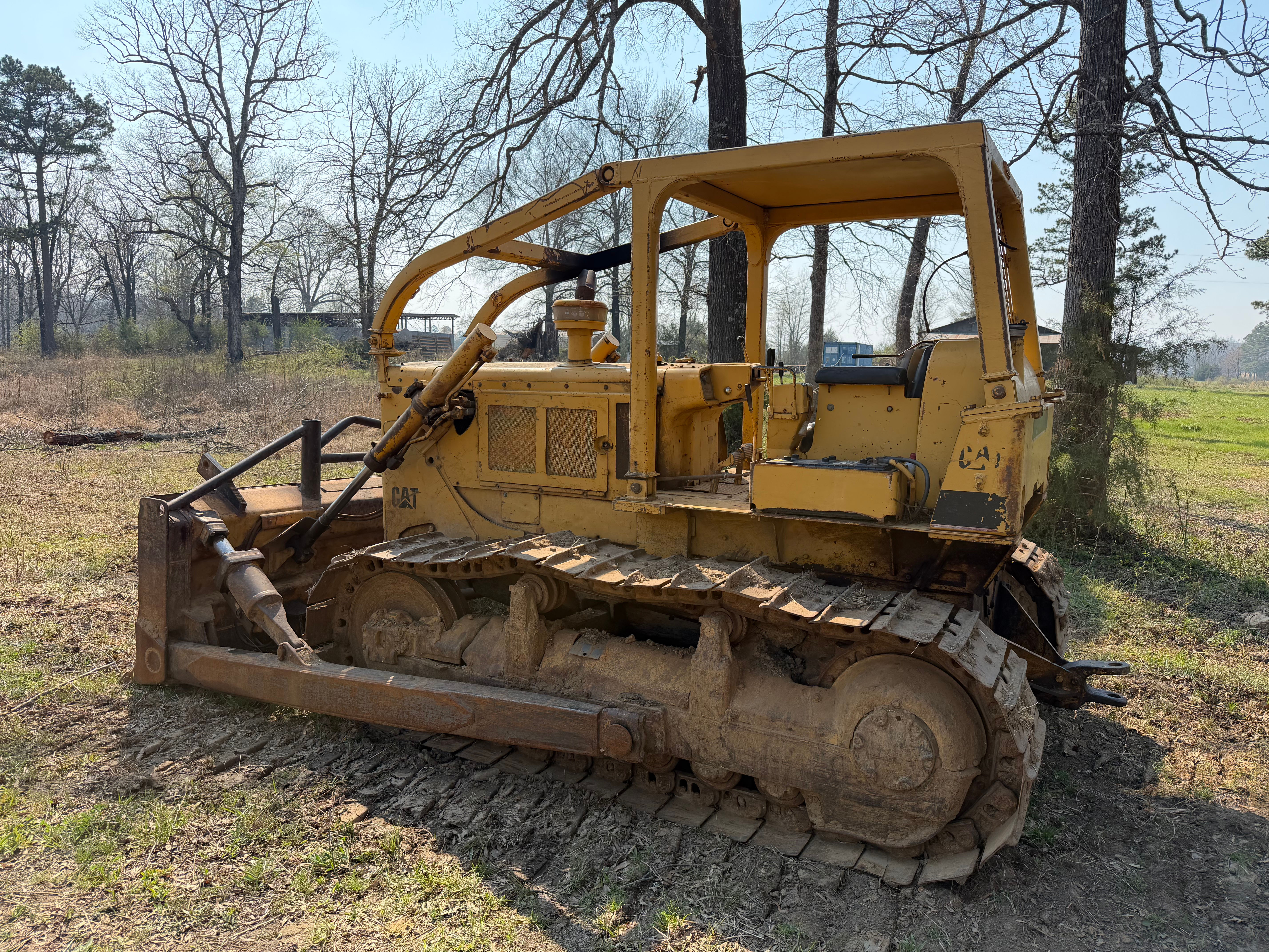 Caterpillar D6