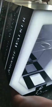 縮圖：LED Johnnie bottle display
